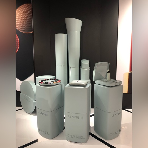 💚Vintage Chanel sage green cashmere skirt🍀 - Picture 7 of 9